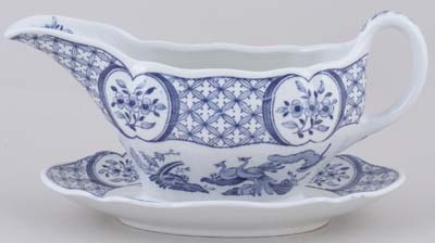 Sauce Boat with Fixed Stand